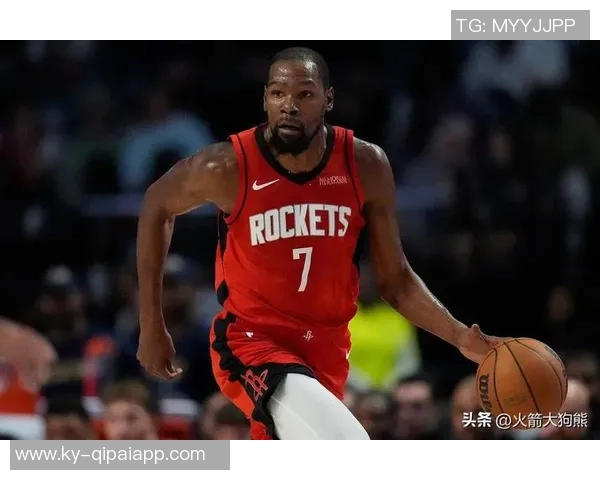 杜兰特强调大阵容优势将助力球队充分发挥身高与体型的潜力 杜兰特强调大阵容优势将助力球队充分发挥身高与体型的潜力