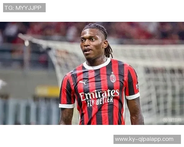 莱奥提前回归米兰积极训练全力争取重返首发阵容 莱奥提前回归米兰积极训练全力争取重返首发阵容