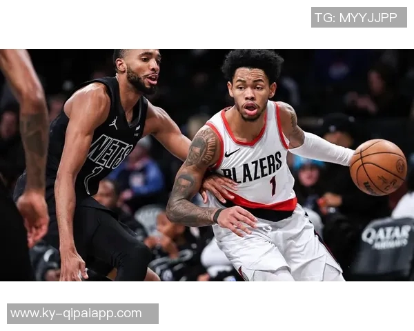 安芬尼西蒙斯表现出色14投8中三分球7中2贡献18分2助攻 安芬尼西蒙斯表现出色14投8中三分球7中2贡献18分2助攻