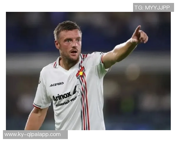 老兵不死！瓦尔迪荣获意甲11月最佳球员奖杯展现不凡实力