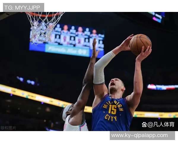 约基奇轻松砍下三双数据8次出手贡献14分14板15助3断表现抢眼